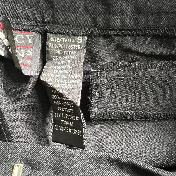 📌Tracy Evans Timeless Black Dress Shorts - Picture 11 of 13